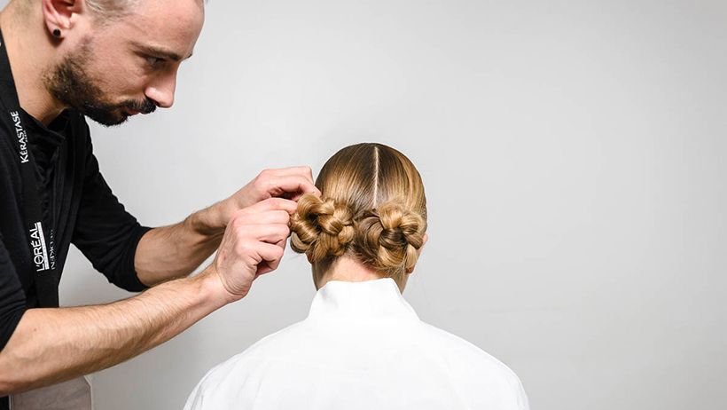Ilustração do Tutorial Braided Buns Kérastase